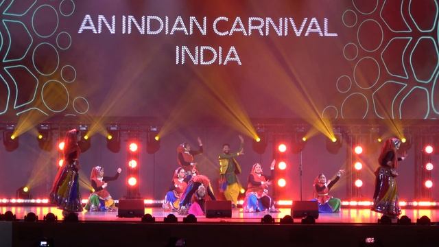 Rajsthani Folk Dance/ Holiya main Ude re Gulal/ Ila Arun смотреть онлайн