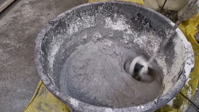 Bearbrick из бетона смотреть онлайн