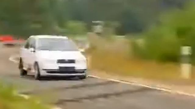 Škoda Fabia - Testování смотреть онлайн