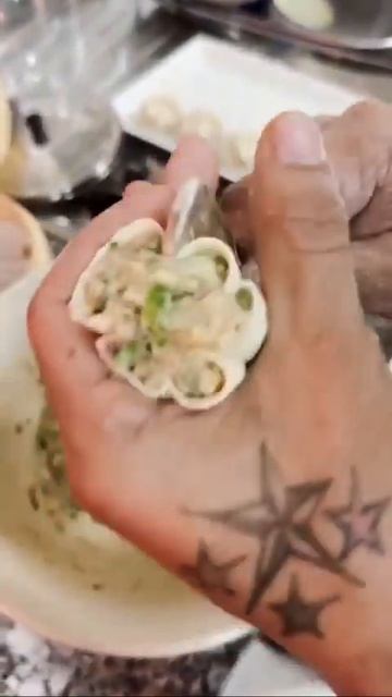 I made dinner for mr cisco thai curry dumplings thai beef salad смотреть онлайн