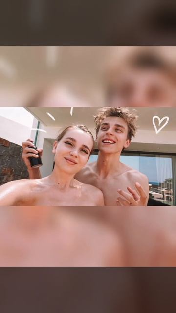 Обнаженные фотки Влада А4 с Юлей?#shorts смотреть онлайн