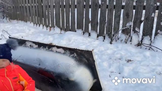 Зима. Уборка снега у дома. 29,30 декабря 2020 смотреть онлайн