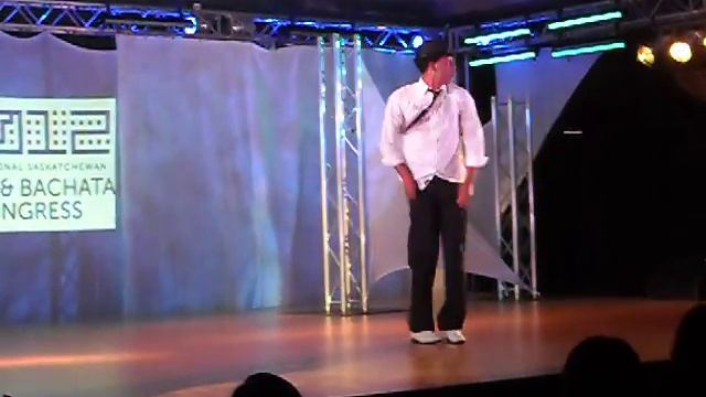 Amazing Salsa Performance Michael Jackson Style - Alexis Mora Blanco 2012 смотреть онлайн