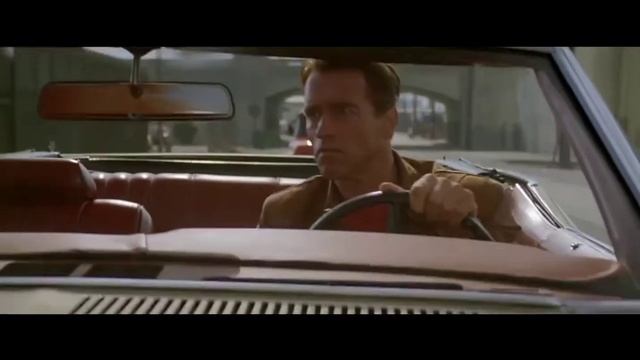 Супер Погоня ... отрывок из фильма (Последний Киногерой/Last Action Hero)1993 смотреть онлайн