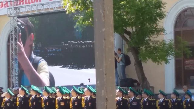 Парад победы в городе Астрахани смотреть онлайн