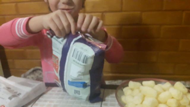 Кукурузные палочки для девочек. Француженка. Спинер и брошка. смотреть онлайн