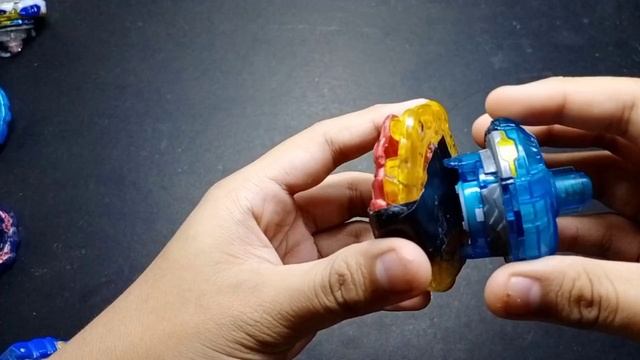 When This Happens To Your Beyblades... смотреть онлайн