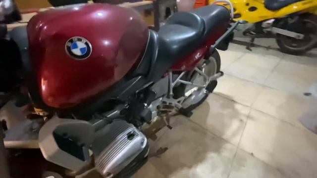 BMW R1100R Open Headers смотреть онлайн