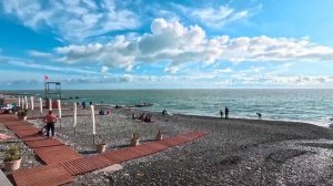 Из Краснодара в Адлер в мае. Купаются ли туристы? Сочи 2024. Черное море.