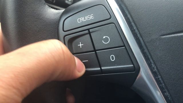 VOLVO XC60 XC70 XC90 - CRUISE CONTROL LOCATION