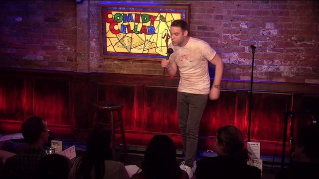 FRONT ROW COUPLE ARE BOTH PILOTS.- Comedian Eric Neumann смотреть онлайн