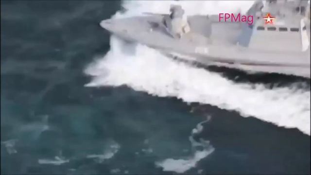 Russian Helicopter tracks two Ukranian warships + tugboat Kerch Strait смотреть онлайн