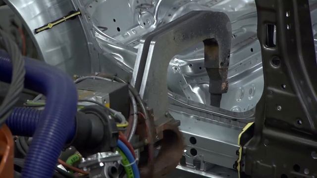 BMW F30 3 Series Production Process Body Shop 2 51980.Muhammednazar.1980 смотреть онлайн