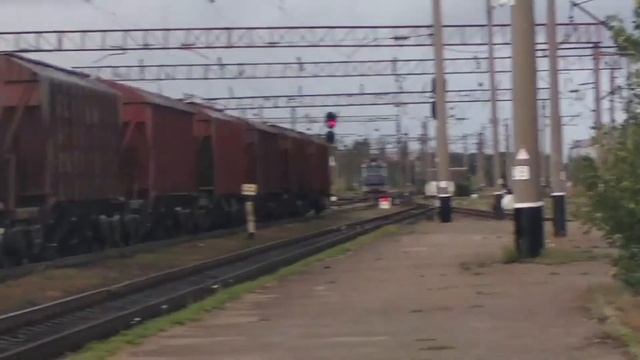 2ТЭ10У 0846 на ЧС4квр 037 смотреть онлайн