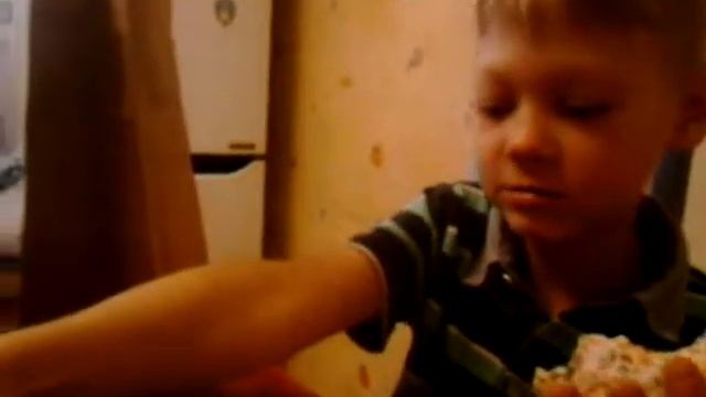 Первый пончик!