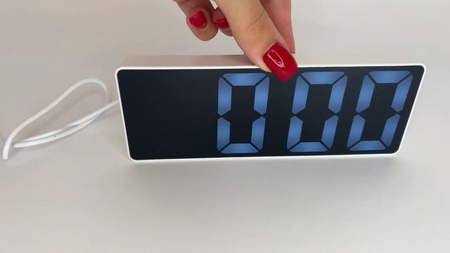 Часы белые смотреть онлайн