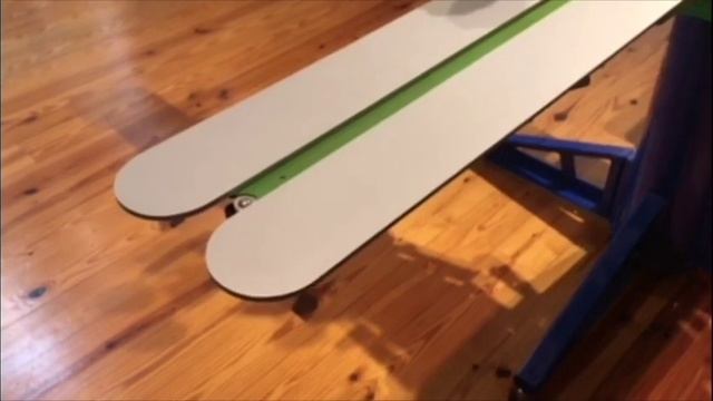 Hinged Double Sleeve Pallet Demonstration Video смотреть онлайн