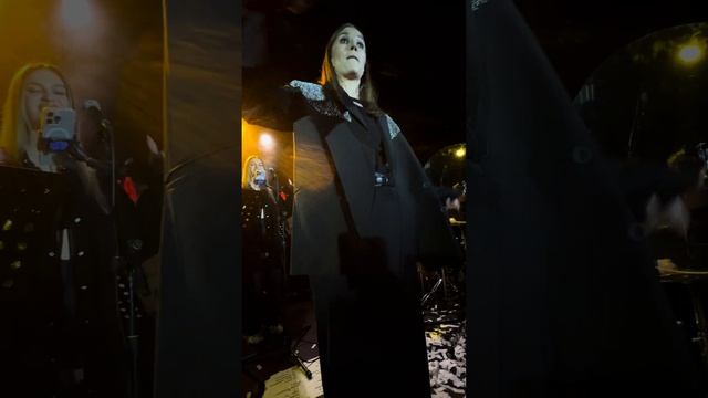 Маша Шейх - Рядом с тобой. 16 Тонн 17.12.23 смотреть онлайн