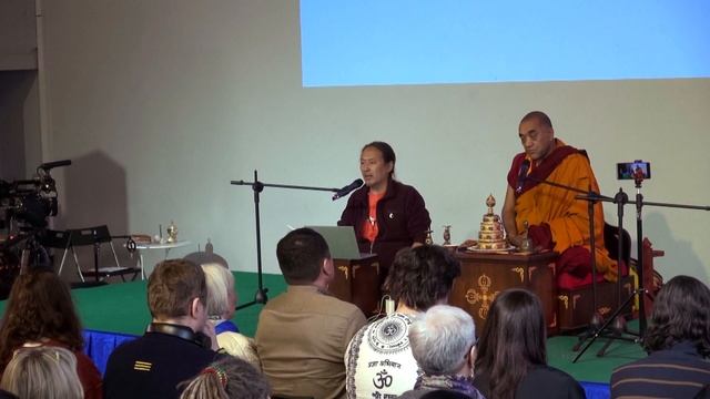 Геше Цеванг Дордже. Подношение мандалы смотреть онлайн