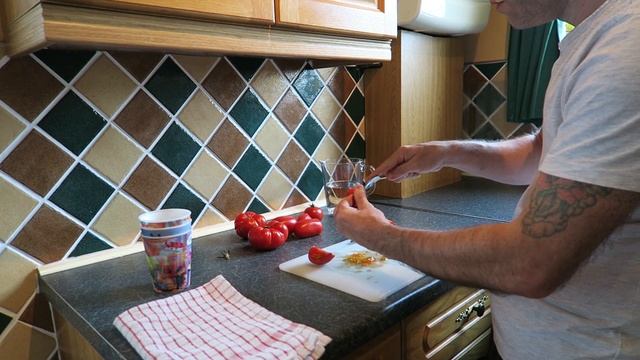 Collecting and Saving Tomato Seeds - Uk Here We Grow смотреть онлайн