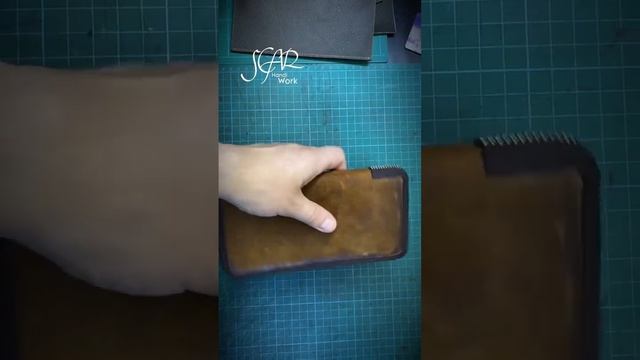 Процесс изготовления Зиппера. #бишкек #кыргызыстан #leathercraft #leather #wallet смотреть онлайн
