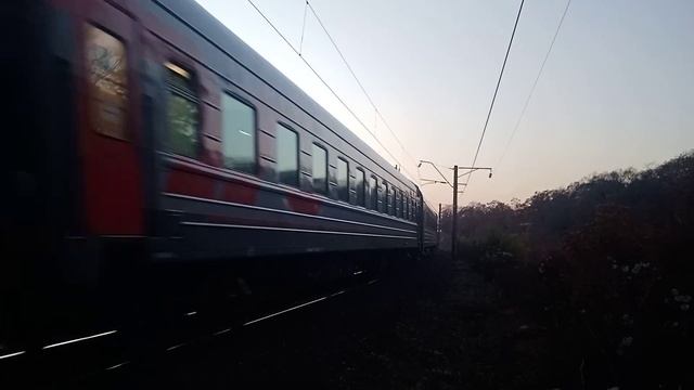Электровоз ЭП1-309 с пассажирским поездом №351Э Владивосток-Советская Гавань. смотреть онлайн