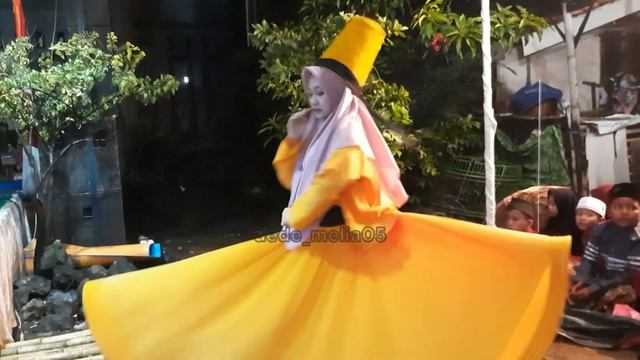 TARI SUFI DEDE MELIA//di saat hujan apakah masih bisa menari dengan indah? смотреть онлайн