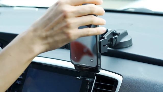 JOYROOM JR-ZS219 Electric Wireless Car Charger Holder with LED Ring смотреть онлайн