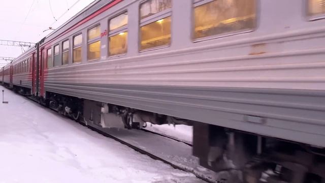 ТРИ ПРИЧИНЫ НЕ ЕЗДИТЬ В ПЕРВОМ ВАГОНЕ ЭЛЕКТРИЧКИ! смотреть онлайн