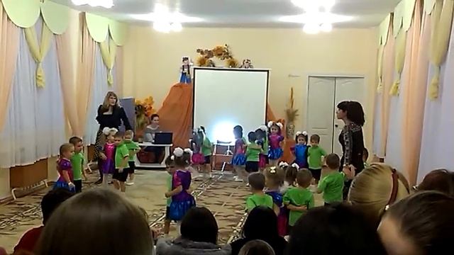 Отчётный концерт 2014 Детский сад "Соколятко", младшая группа "Вишенка" смотреть онлайн