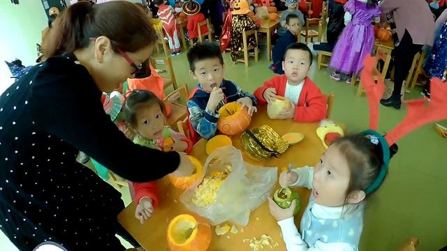 Wonderful China: Хэллоуин в китайском детсаде