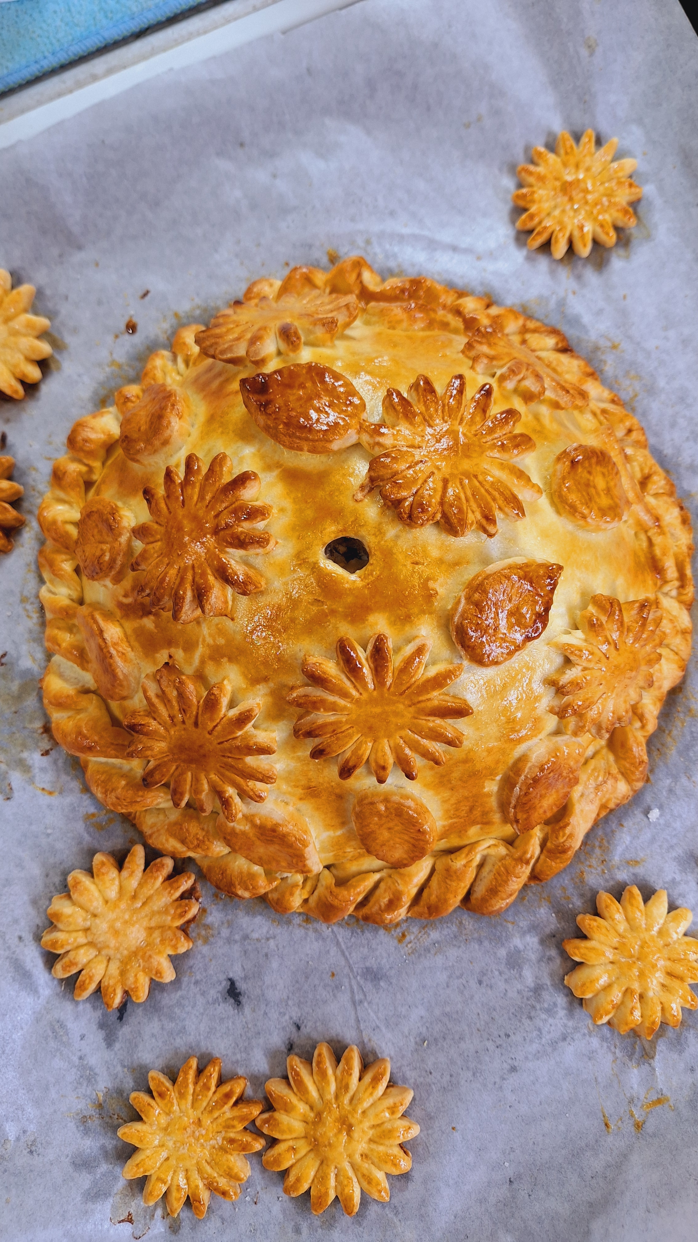 КУРНИК С БЛИНАМИ