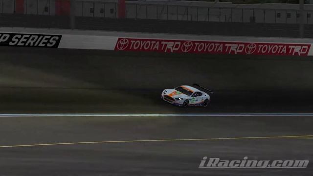 iRacing - Revive GT1? - Aston Martin DBR9 Charlotte Roval Night смотреть онлайн