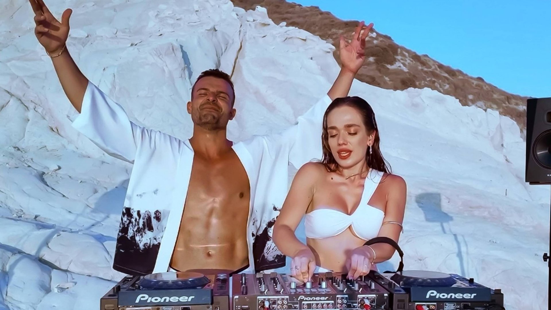 Ariel Estrella b2b Antonio Bellomo | Afro House DJ Set | Live at Punta Bianca, Sicily смотреть онлайн