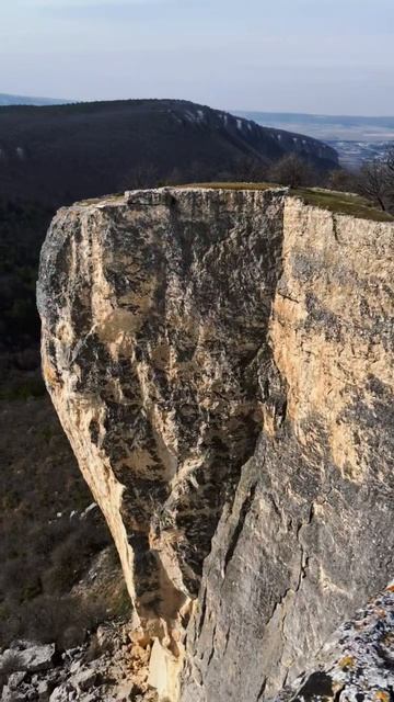 Руины древней крепости в Крымских горах. Сюйреньская крепость. Бельбекский каньон #крым #путешествия смотреть онлайн
