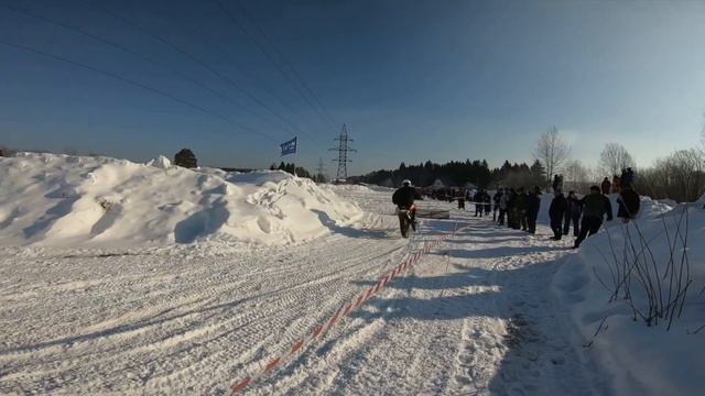 Enduro / 23 февраля смотреть онлайн
