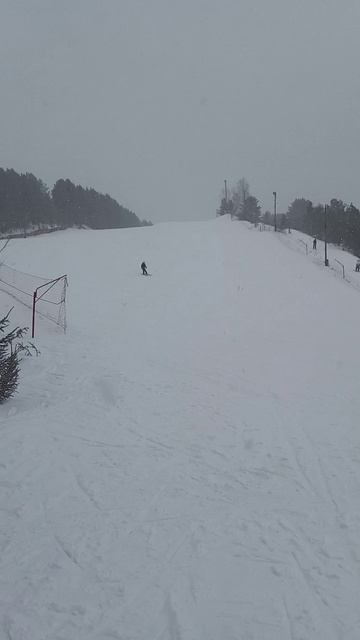 катаюсь на лыжах