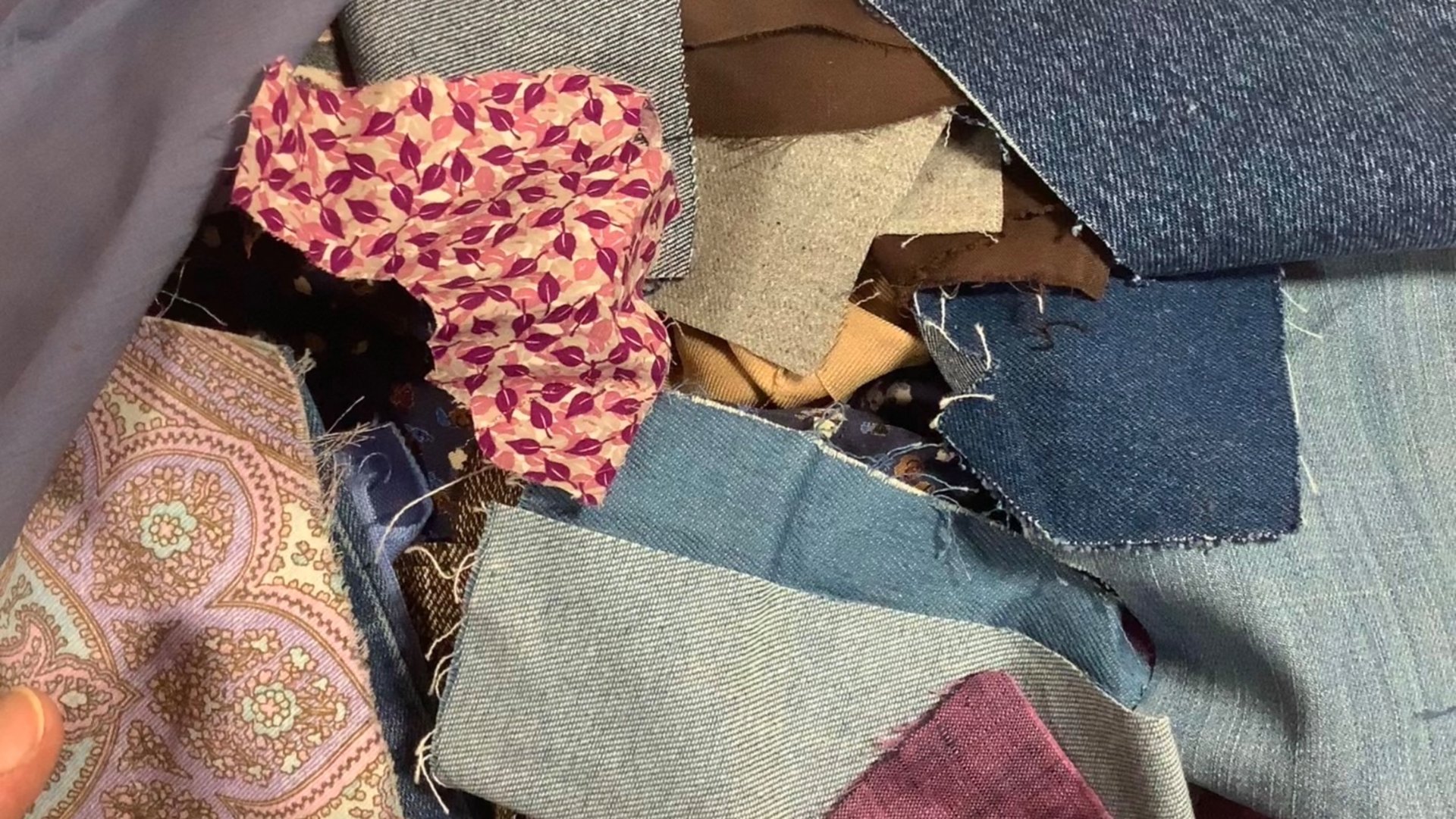 Интересная техника шитья из ненужных кусочков ткани! ПЭЧВОРК-идея! смотреть онлайн