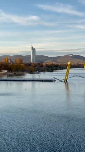 Donauinsel Shiny evening Vienna Austria #whatsappstatus смотреть онлайн