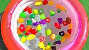 Learn Names of Fruits and Vegetables With Toys | Дети учат фрукты и овощи | Дошкольное обучение