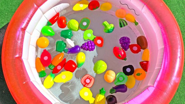 Learn Names of Fruits and Vegetables With Toys | Дети учат фрукты и овощи | Дошкольное обучение