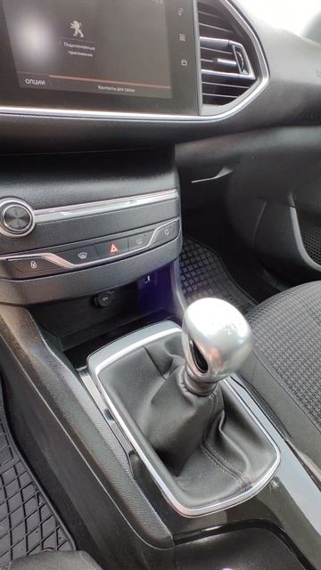 Peugeot 308 T9 · Рестайлинг, 2018 г. в Полоцке смотреть онлайн