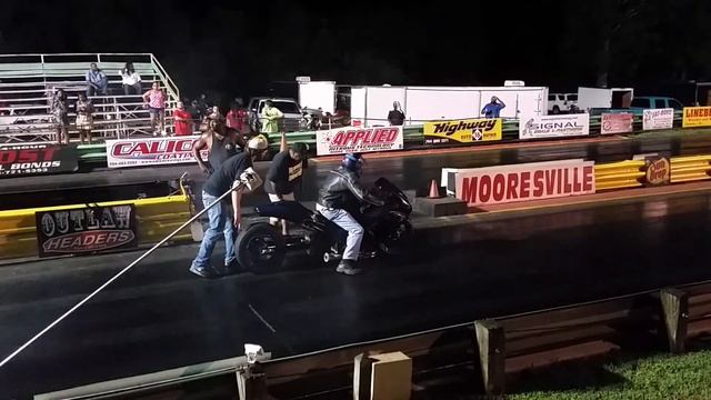 DR GAS SHAKIN DOWN A ZX-14 смотреть онлайн