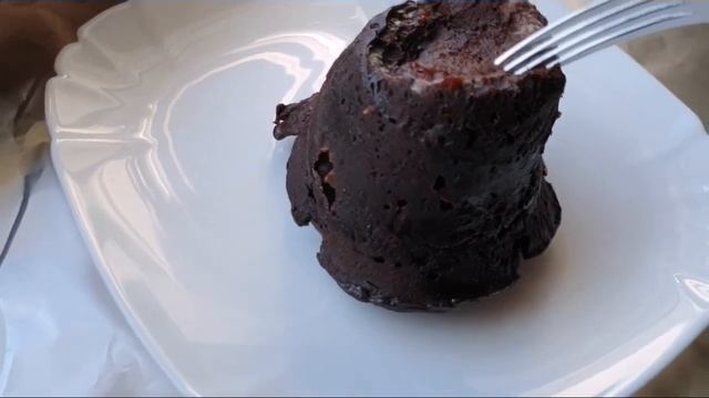 Утренний эксперимент. Шоколадный кекс из микроволновки.