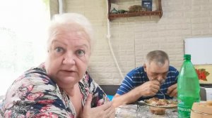 Коля дома.