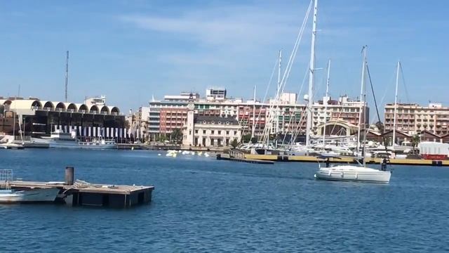 Valencia view on marina and apartment valencia смотреть онлайн