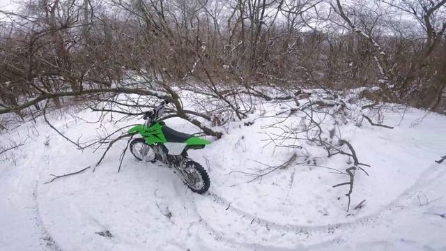 Did a little snow riding on the pitbike | KLX 110 RL смотреть онлайн