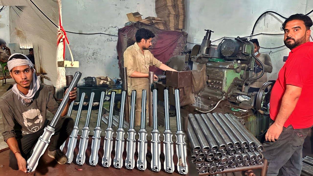 Как происходит процесс изготовления фронтальной кабины погрузчика Rikshaw| смотреть онлайн