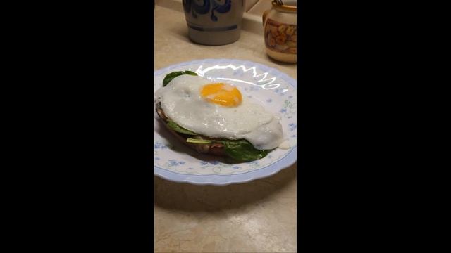 BREAKFAST - Toast with egg! || Тост с яйцом! || Toast mit Ei! смотреть онлайн