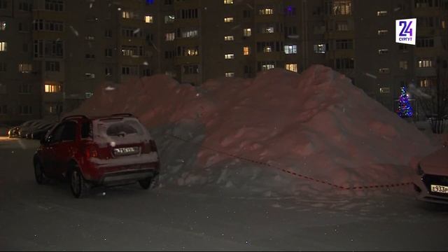 Гора во дворе. Можно ли складировать снег на придомовой территории? смотреть онлайн